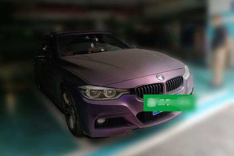 Used BMW 3 Series 2018 320i M Sport Package Front Right 45 Deg
