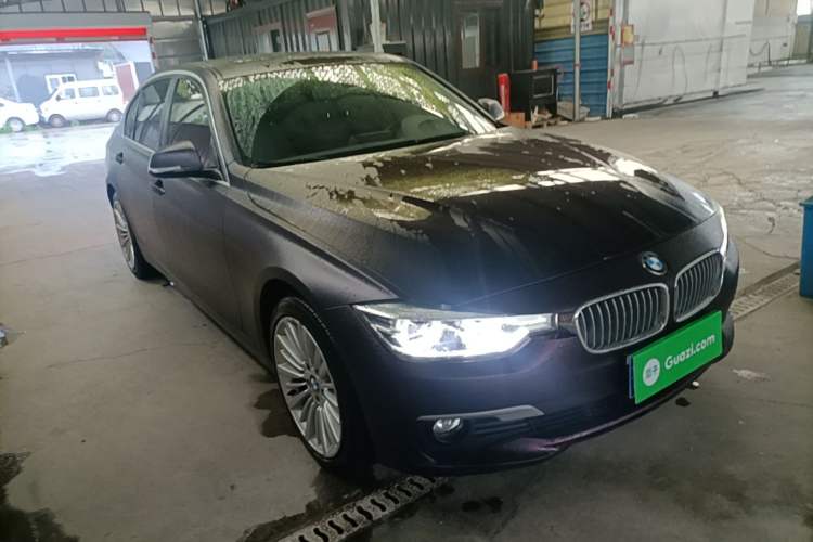 Used BMW 3 Series 2018 320Li Fashion Model Front Right 45 Deg