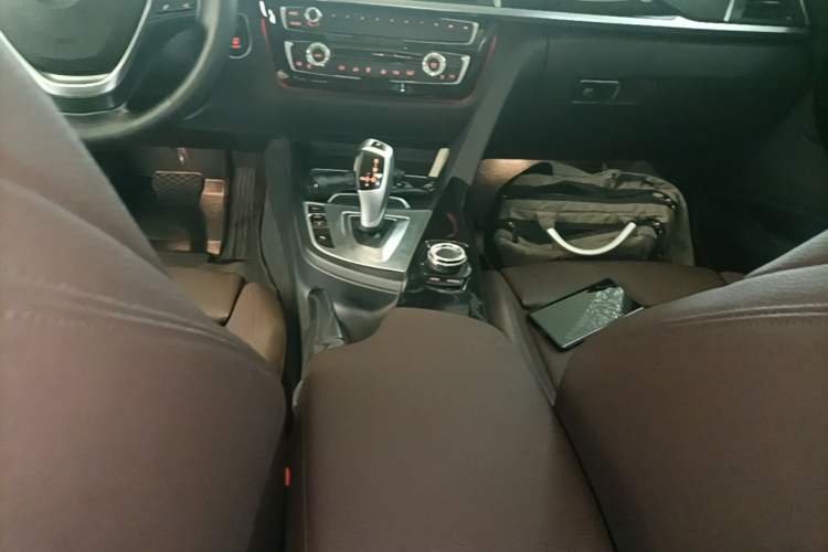 Used BMW 3 Series 2018 320Li Fashion Model Gear Lever