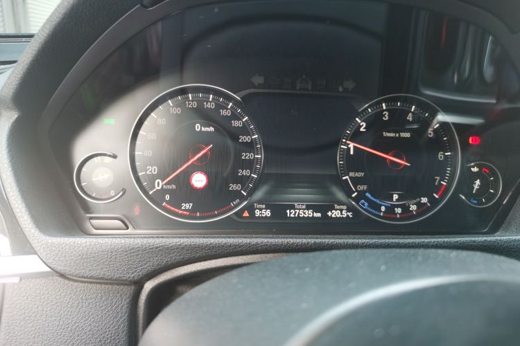 Used BMW 3 Series 2018 320Li xDrive Fashion Model Odometer Close Up