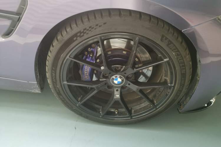 Used BMW 3 Series 2018 320Li xDrive Fashion Model Right Front Wheel Hub