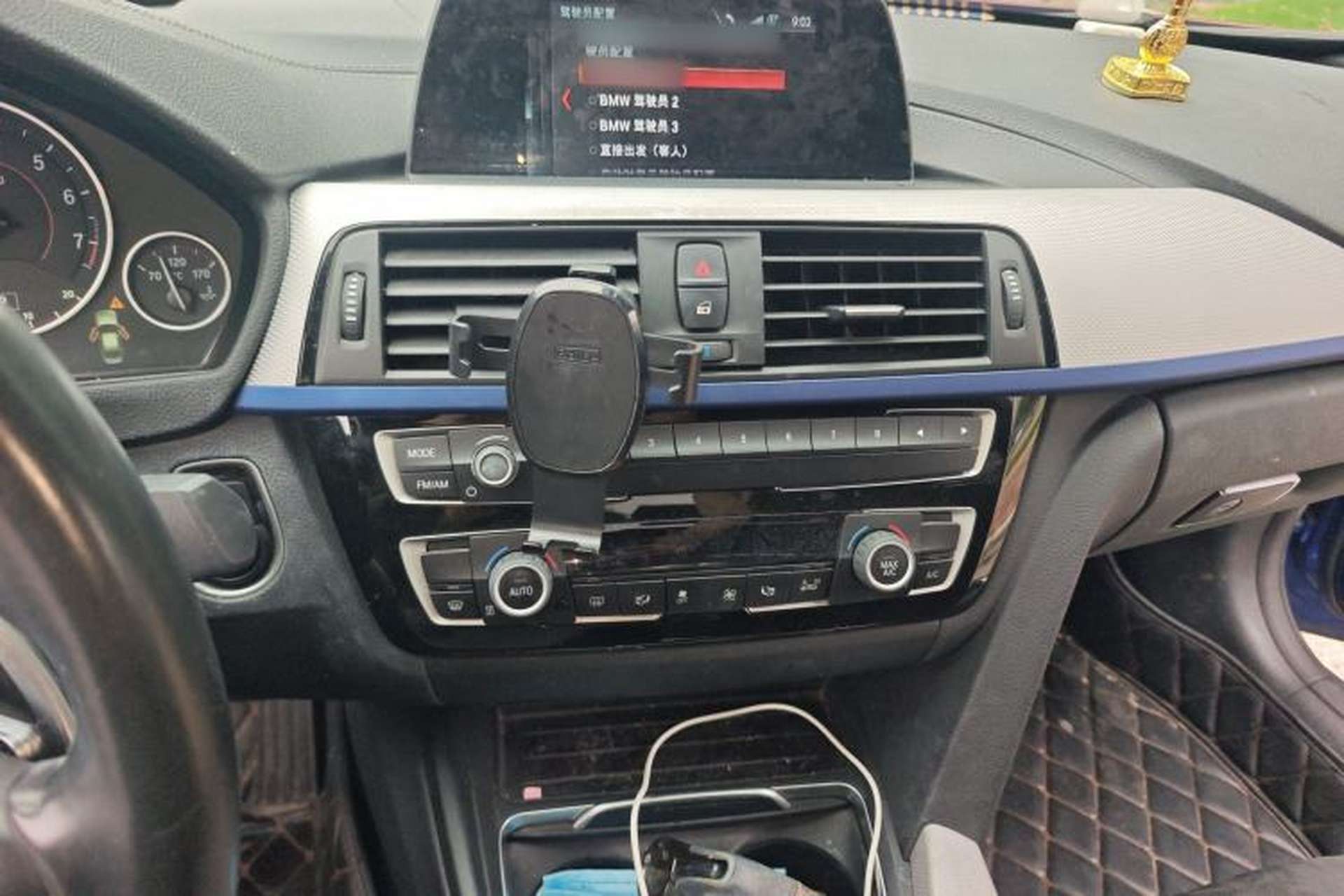 Used BMW 3 Series 2018 320i M Sport Package Audio And AC Panel