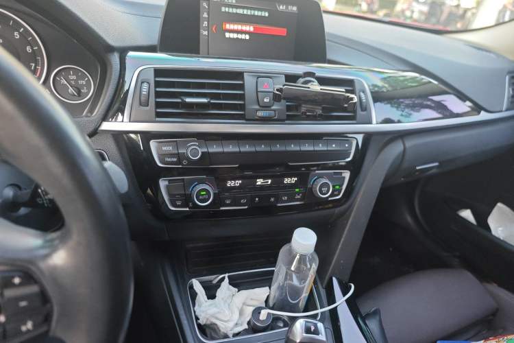Used BMW 3 Series 2018 320Li Fashion Model Audio And AC Panel
