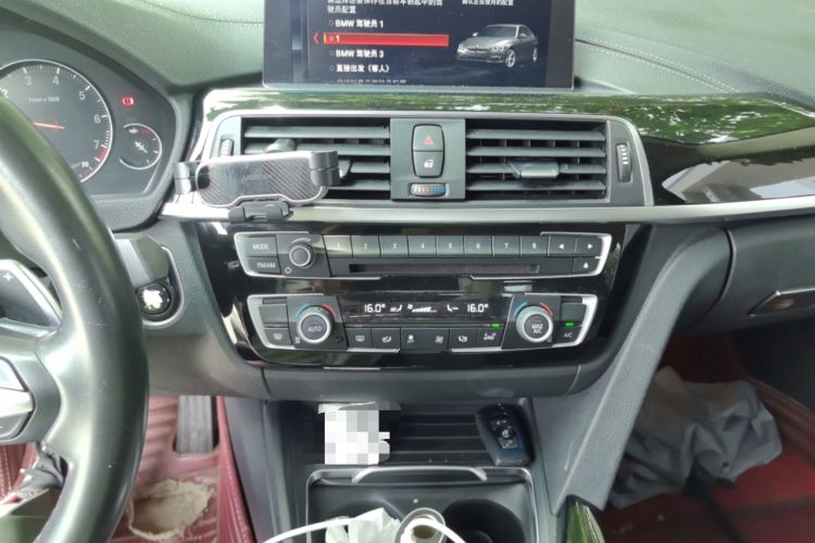 Used BMW 3 Series 2018 320Li Leading Model M Sport Package Audio And AC Panel
