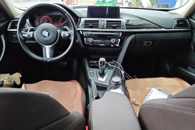 Used BMW 3 Series 2018 320Li M Sport Night Edition Center Console