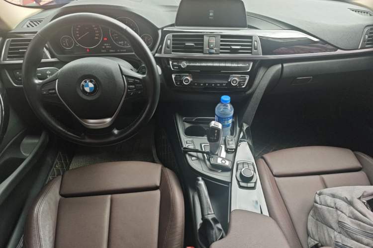 Used BMW 3 Series 2018 320Li Fashion Model Center Console
