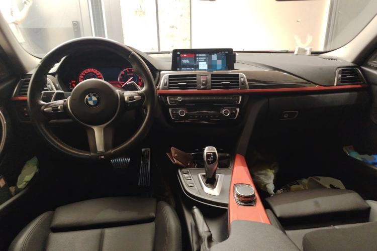 Used BMW 3 Series 2018 320Li M Sport Night Edition Center Console