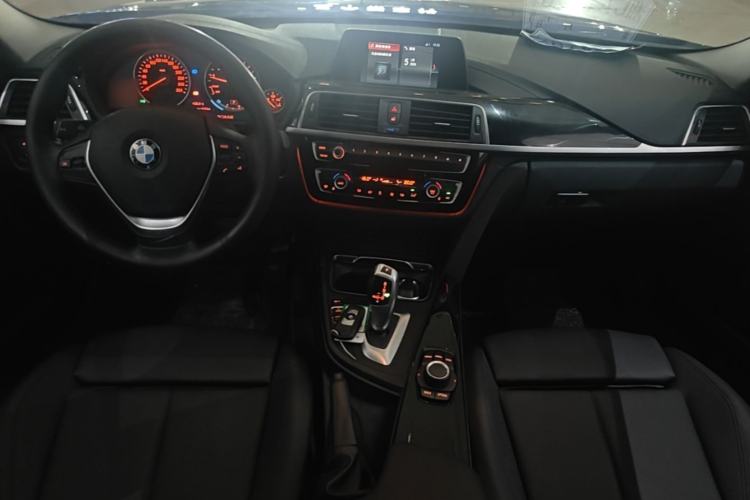 Used BMW 3 Series 2018 320Li Fashion Model Center Console