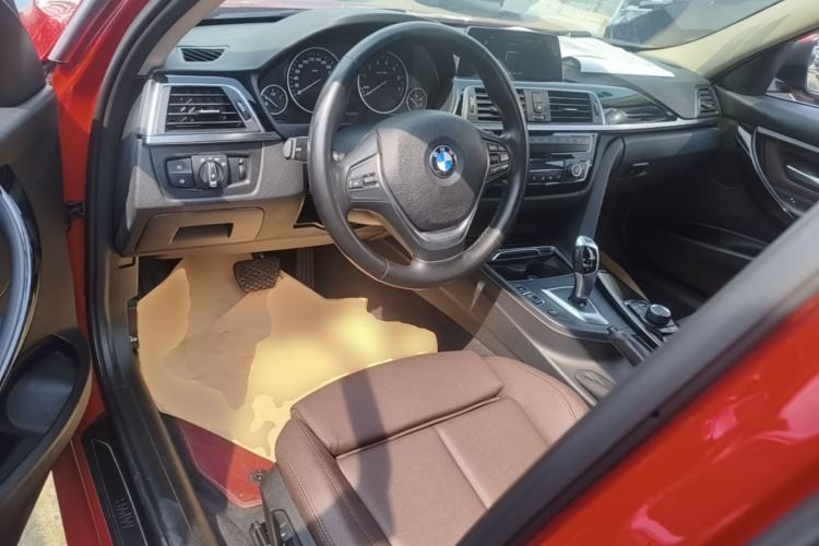 Used BMW 3 Series 2018 320Li Fashion Model Center Console