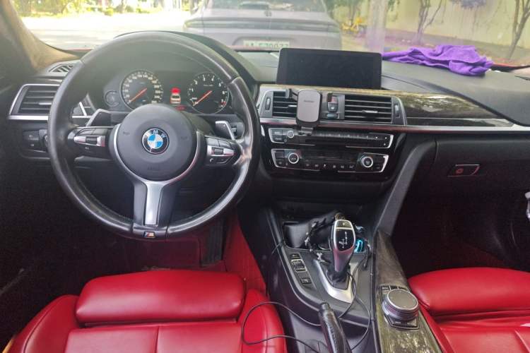 Used BMW 3 Series 2018 320Li M Sport Night Edition Center Console