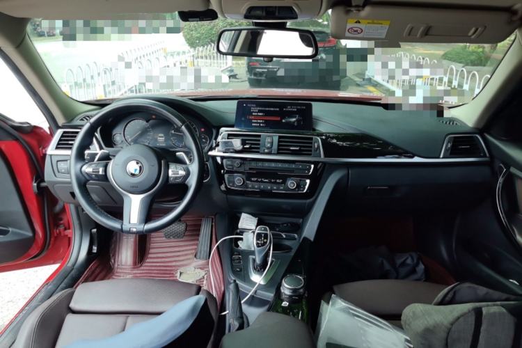 Used BMW 3 Series 2018 320Li Leading Model M Sport Package Center Console