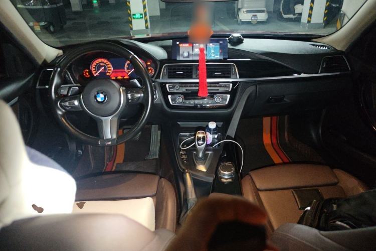 Used BMW 3 Series 2018 320Li Leading Model M Sport Package Center Console