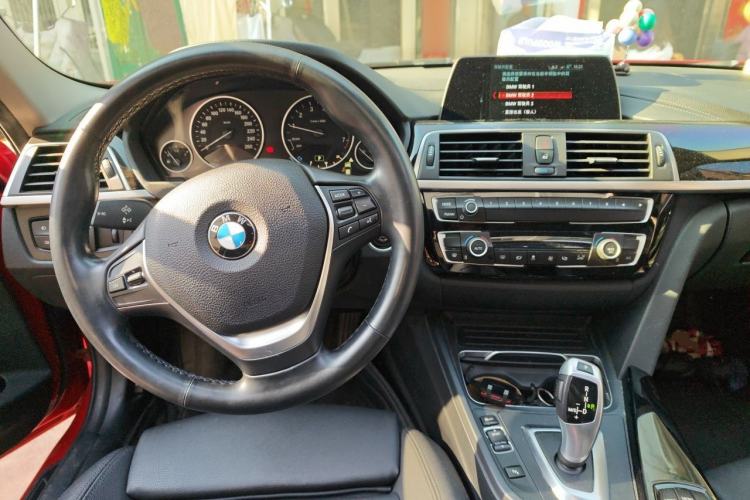 Used BMW 3 Series 2018 320Li Fashion Model Center Console