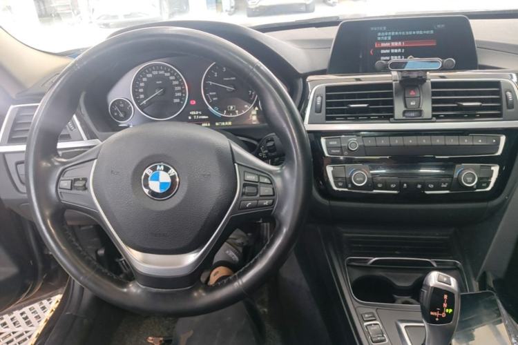Used BMW 3 Series 2018 320Li Fashion Model Center Console