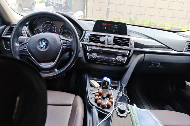 Used BMW 3 Series 2018 320Li Fashion Model Center Console