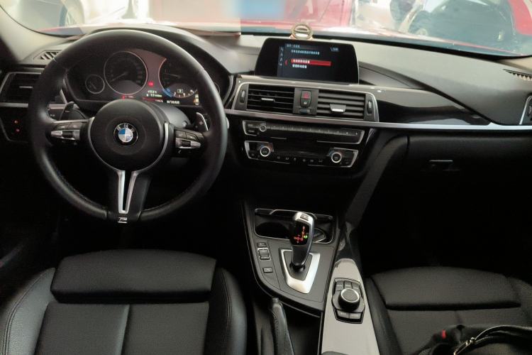 Used BMW 3 Series 2018 320Li Fashion Model Center Console