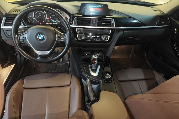 Used BMW 3 Series 2018 320Li Fashion Model Center Console