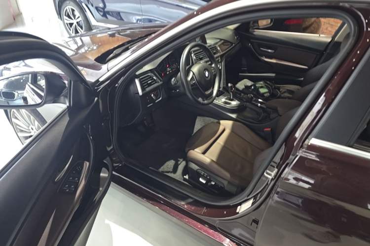 Used BMW 3 Series 2018 320Li Fashion Model Driver Seat