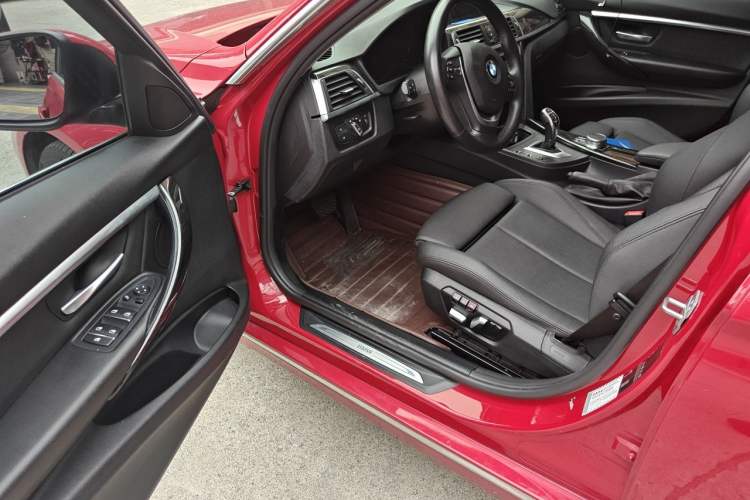 Used BMW 3 Series 2018 320Li Leading Luxury Package Driver Seat
