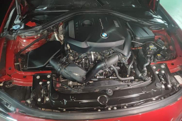 Used BMW 3 Series 2018 320Li Leading Model M Sport Package Engine Bay