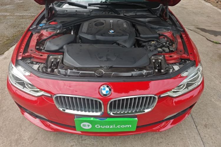 Used BMW 3 Series 2018 320Li Fashion Model Engine Bay