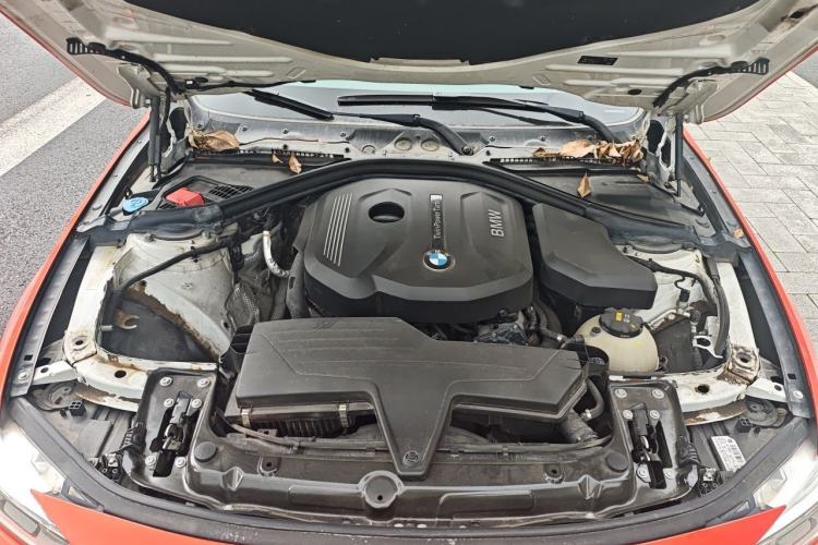 Used BMW 3 Series 2018 318i Engine Bay