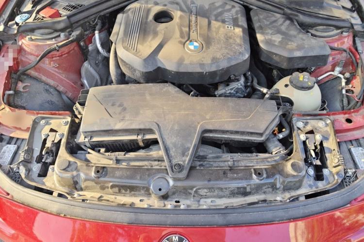 Used BMW 3 Series 2018 318i Engine Bay