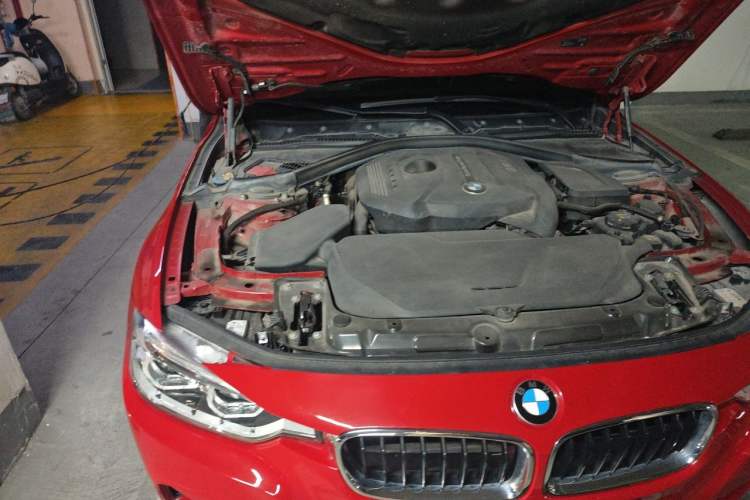 Used BMW 3 Series 2018 320Li Leading Model M Sport Package Engine Bay Right