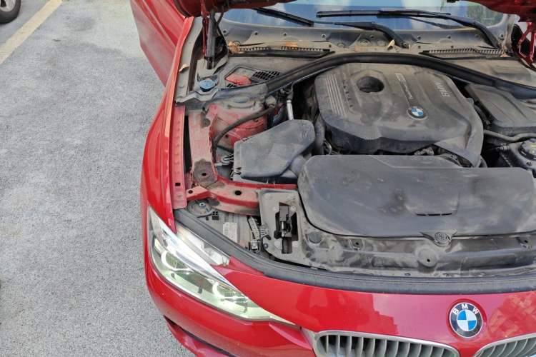 Used BMW 3 Series 2018 320Li Fashion Model Engine Bay Right