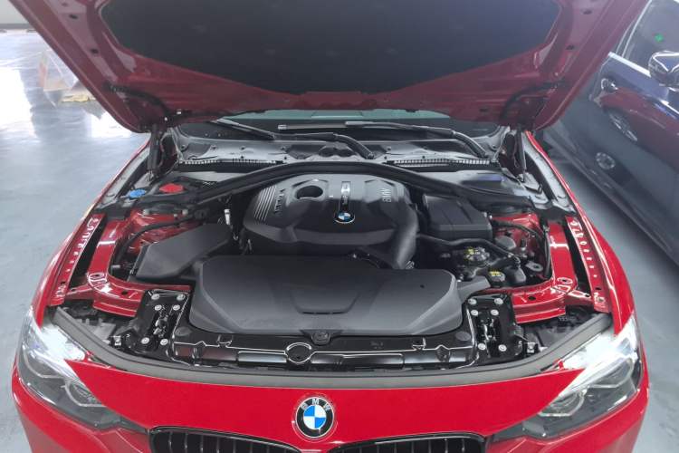 Used BMW 3 Series 2018 320Li Leading Model M Sport Package Engine Bay
