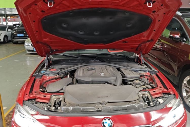 Used BMW 3 Series 2018 320i M Sport Package Engine Bay