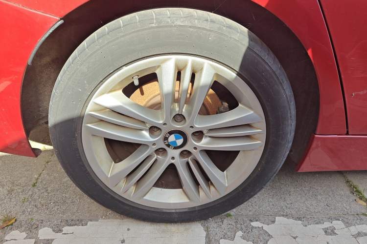 Used BMW 3 Series 2018 318Li Exterior 4