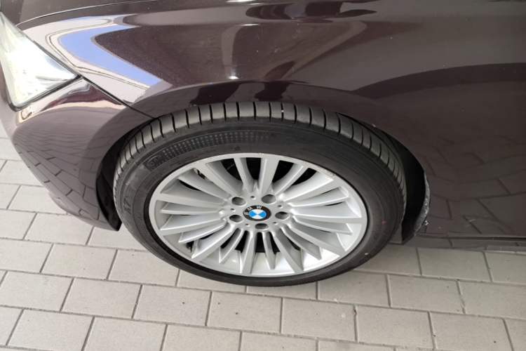 Used BMW 3 Series 2018 320Li Fashion Model Exterior 4
