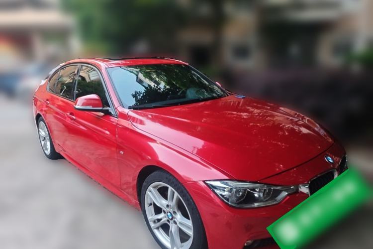 Used BMW 3 Series 2018 320i M Sport Package Front Right 45 Deg