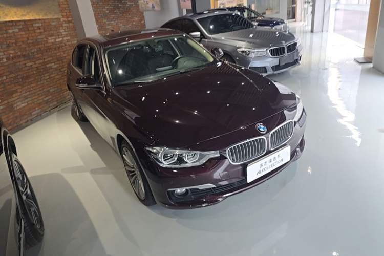 Used BMW 3 Series 2018 320Li Fashion Model Front Right 45 Deg