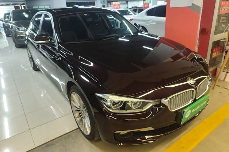 Used BMW 3 Series 2018 320Li Fashion Model Front Right 45 Deg