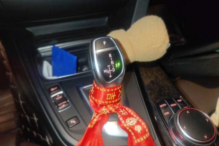Used BMW 3 Series 2018 320Li M Sport Night Edition Gear Lever