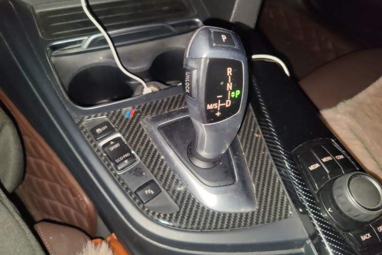 Used BMW 3 Series 2018 320Li Fashion Model Gear Lever