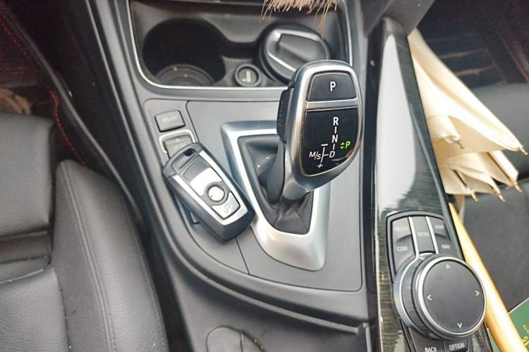Used BMW 3 Series 2018 320Li Leading Luxury Package Gear Lever