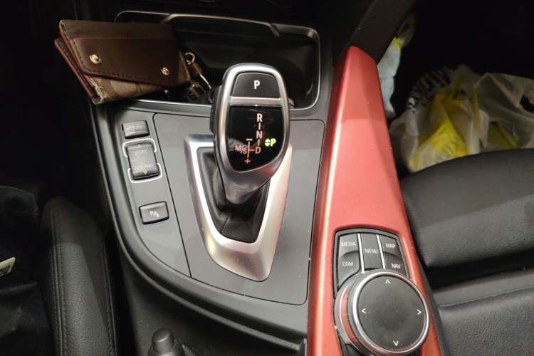 Used BMW 3 Series 2018 320Li M Sport Night Edition Gear Lever
