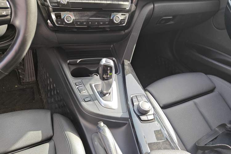 Used BMW 3 Series 2018 318Li Gear Lever