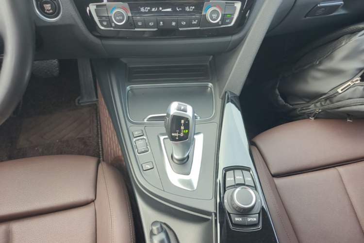 Used BMW 3 Series 2018 320Li Fashion Model Gear Lever