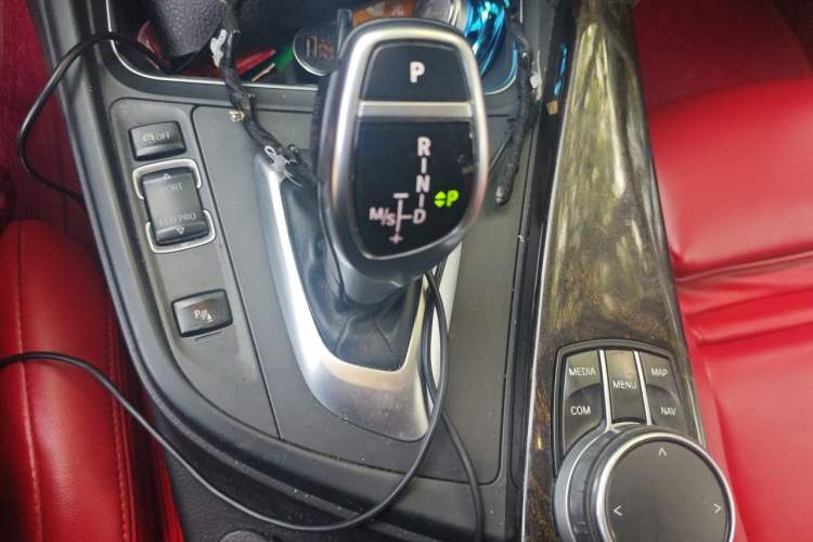 Used BMW 3 Series 2018 320Li M Sport Night Edition Gear Lever