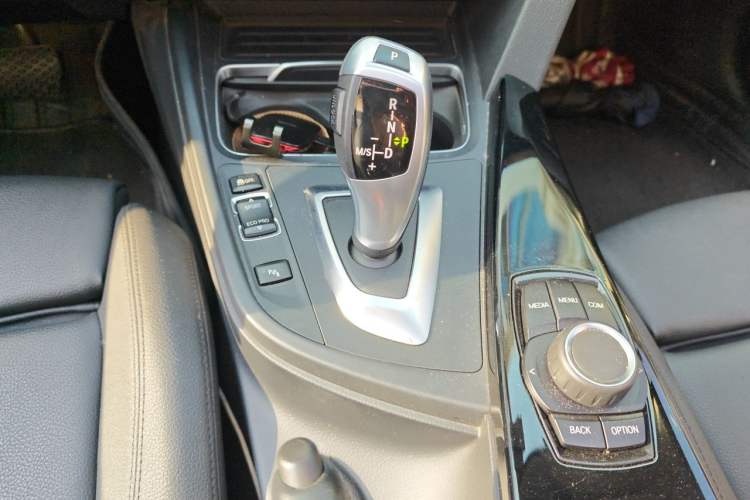 Used BMW 3 Series 2018 320Li Fashion Model Gear Lever