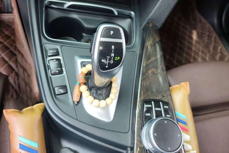 Used BMW 3 Series 2018 320Li M Sport Night Edition Gear Lever