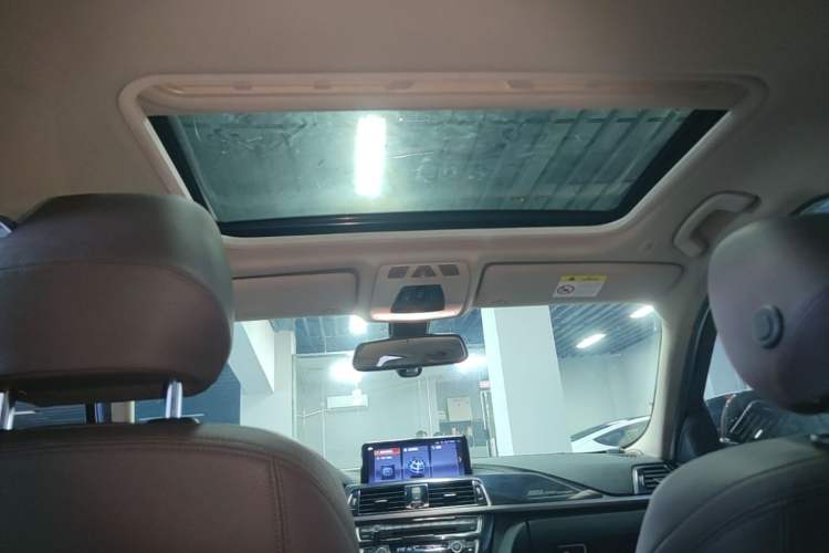 Used BMW 3 Series 2018 320Li Leading Model M Sport Package Headliner