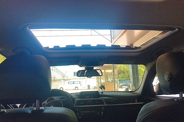 Used BMW 3 Series 2018 320Li Fashion Model Headliner