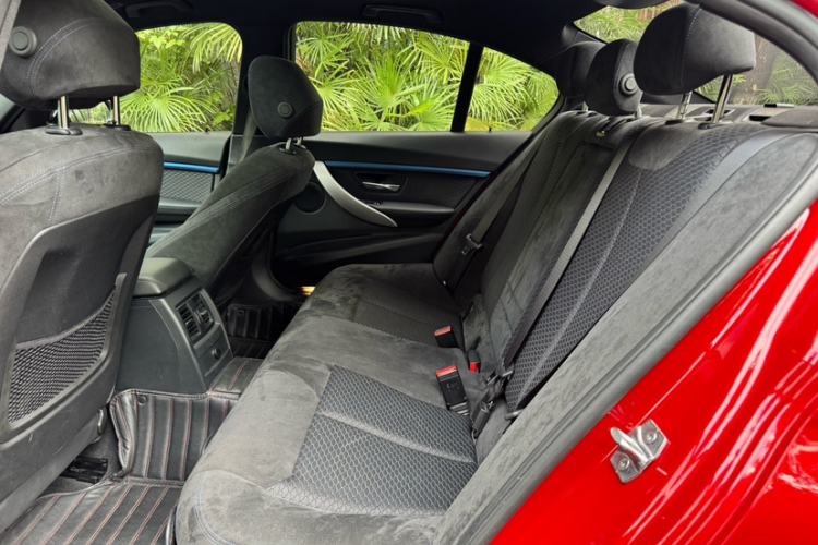 Used BMW 3 Series 2018 320i M Sport Package Interior 1