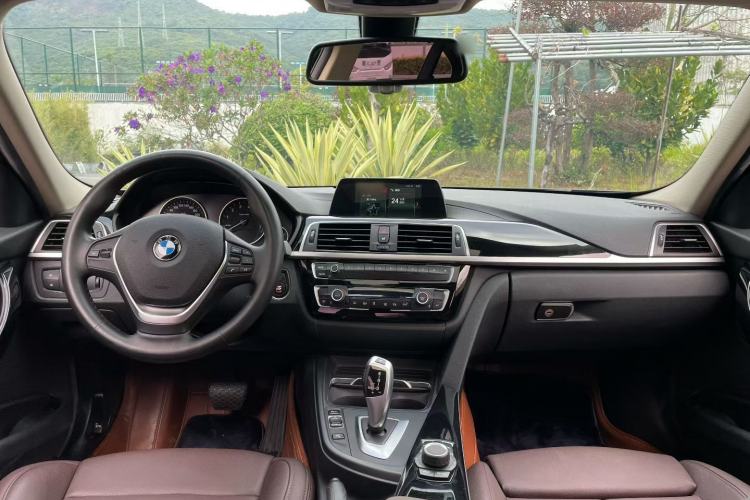 Used BMW 3 Series 2018 320Li Fashion Model Interior 2
