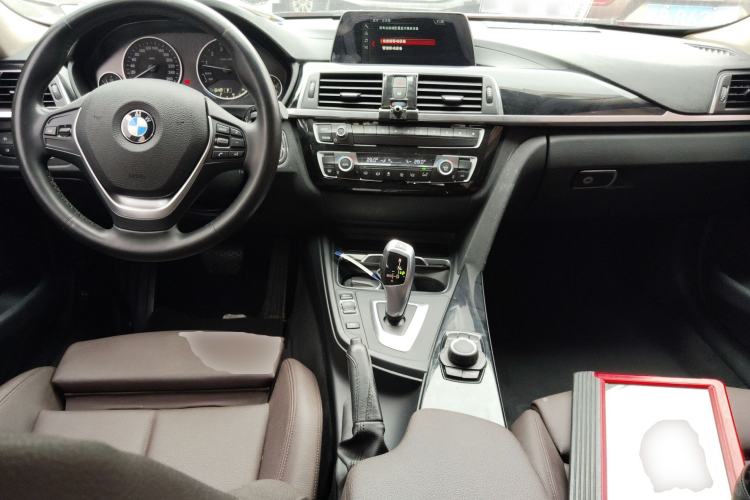 Used BMW 3 Series 2018 320Li Fashion Model Interior 2